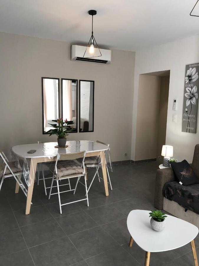 Le Benedictins Lägenhet Nîmes Exteriör bild